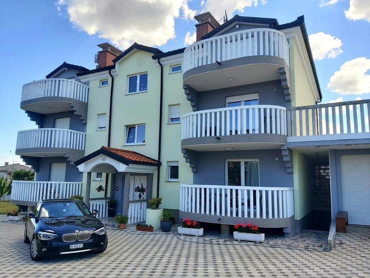 Ferienwohnungen Barbic Umag Exterior photo